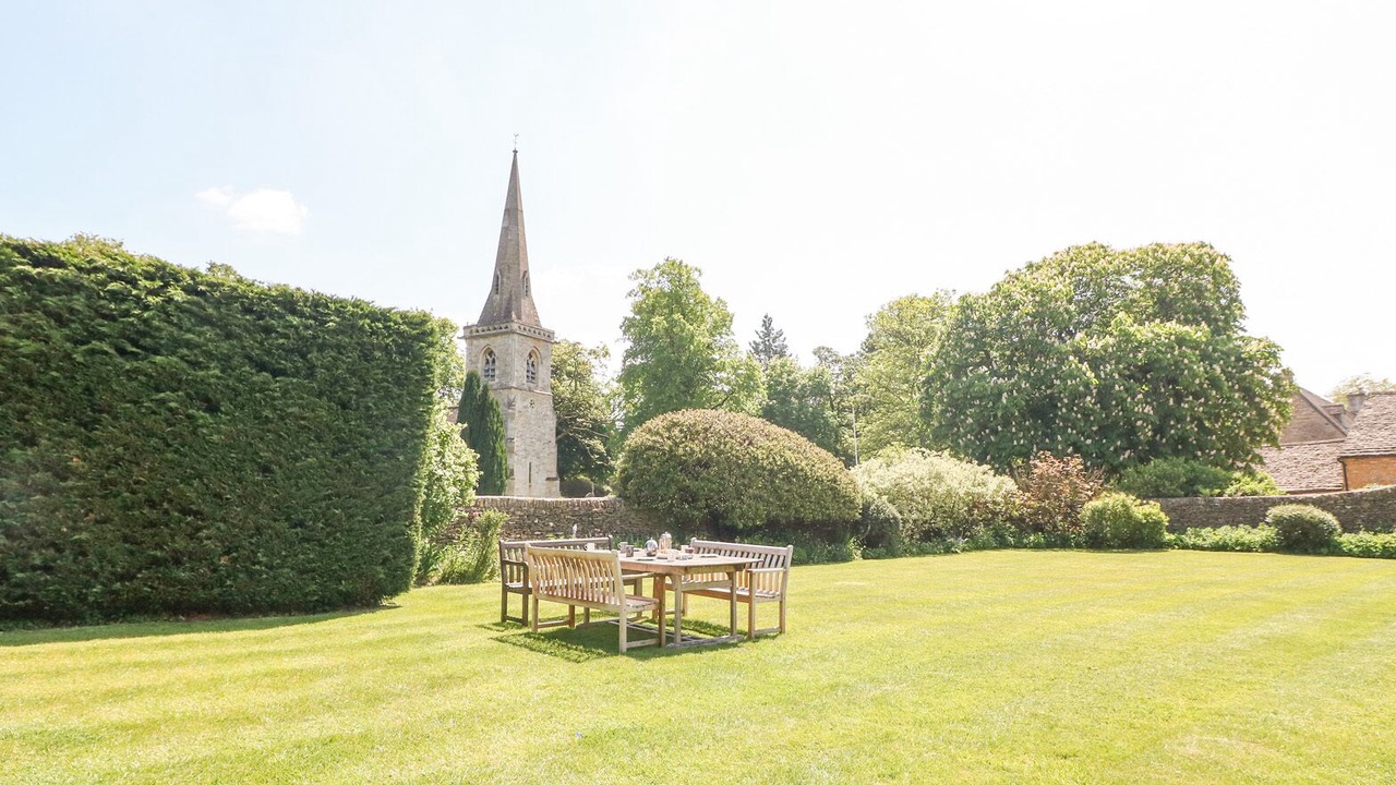 Photo of Outdoor in Bourton
