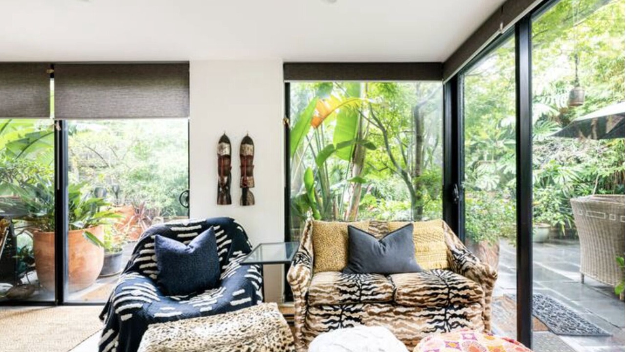 Photo of Livingroom in Black Rock