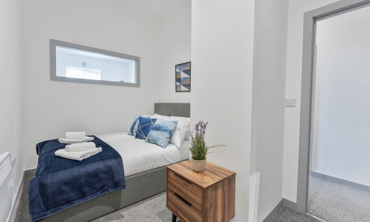 Photo of Bedroom in Brierley Hill