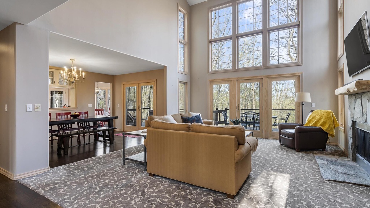 Photo of Livingroom in Birchwood Farms