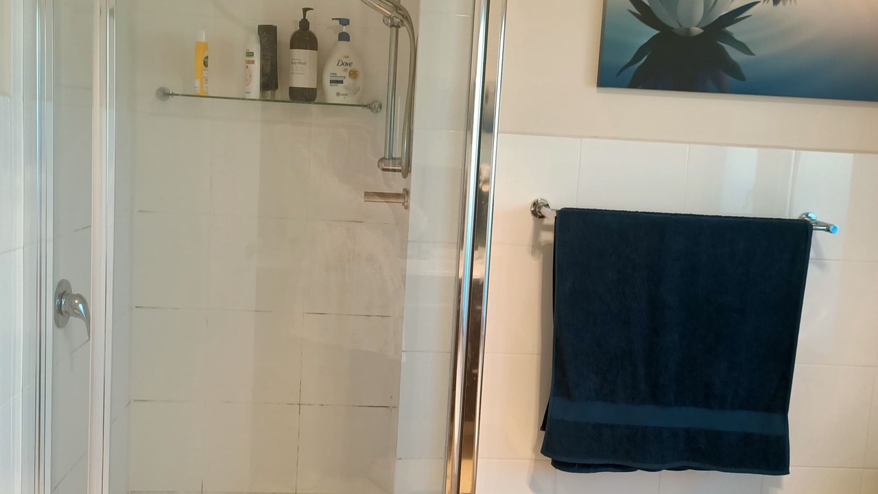 Photo of Bathroom in Lakes Entrance