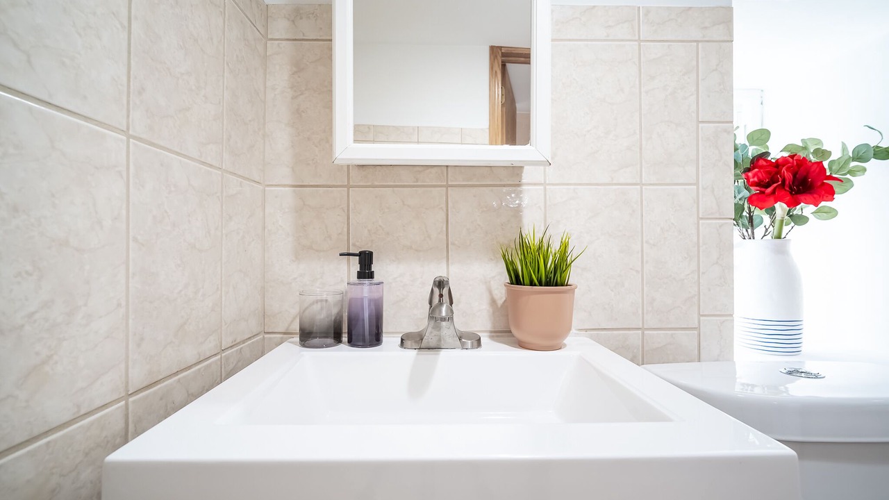 Photo of Bathroom in Logan Square