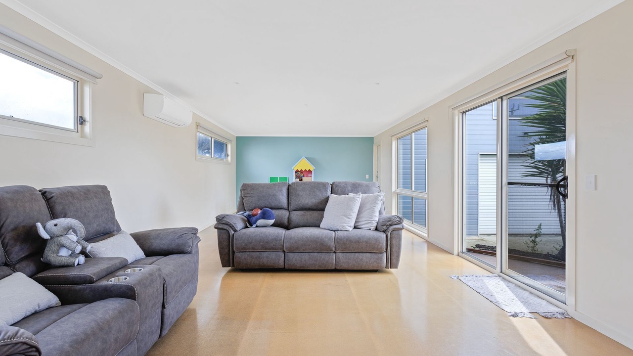 Photo of Livingroom in Sunderland Bay
