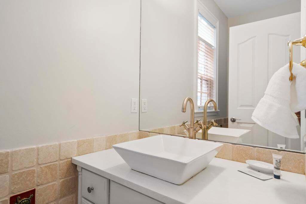 Photo of Bathroom in Bay Harbor