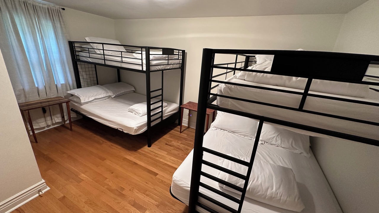 Photo of Bedroom in Covert