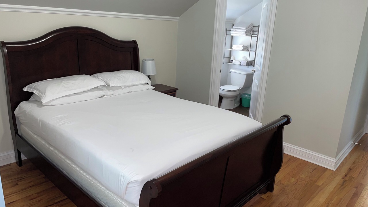 Photo of Bedroom in Covert