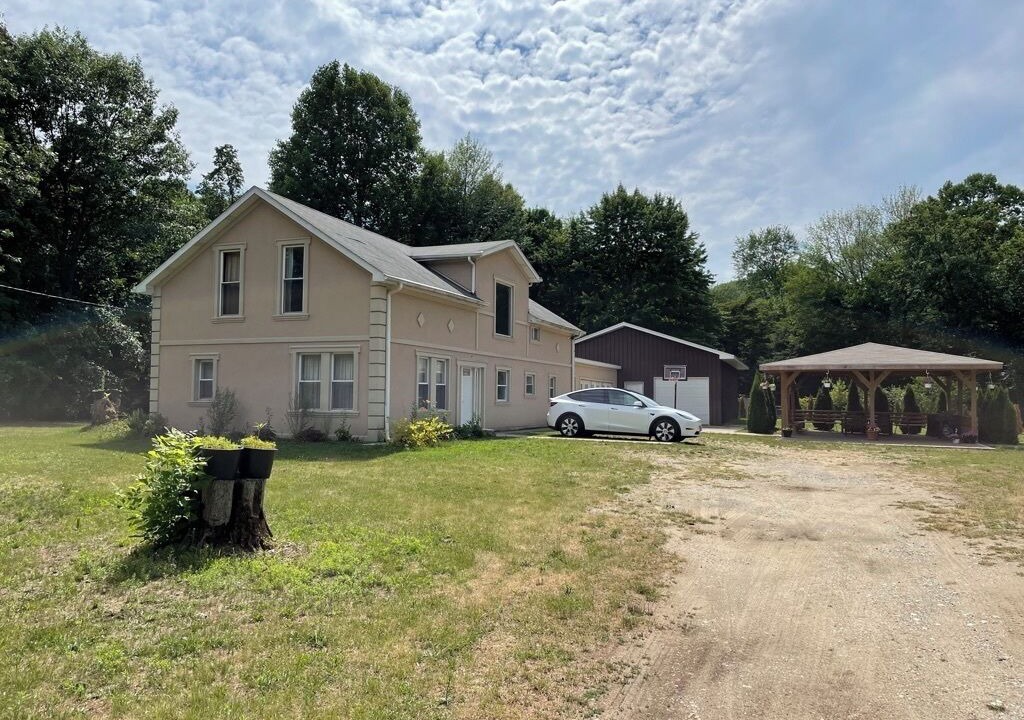 Photo of Outdoor in Covert
