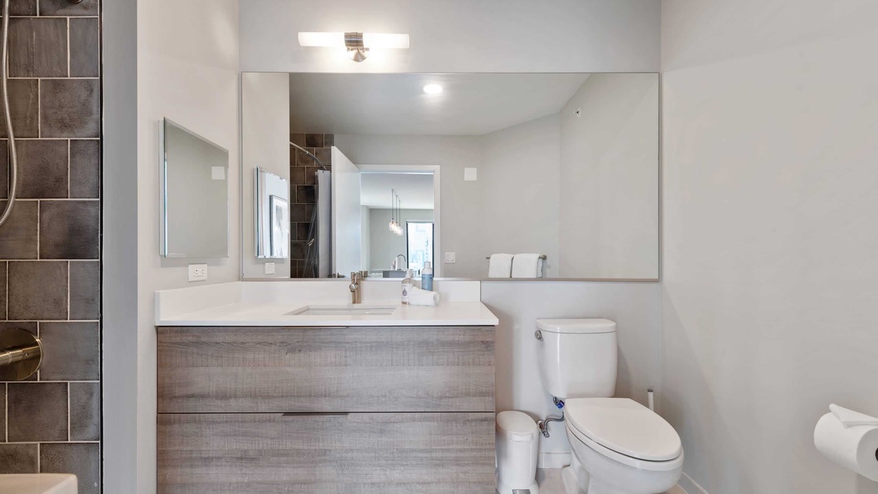 Photo of Bathroom in Near North Side