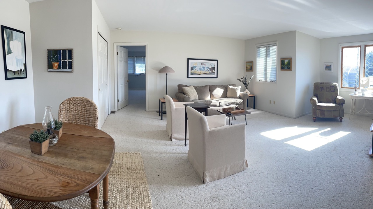 Photo of Livingroom in South Haven