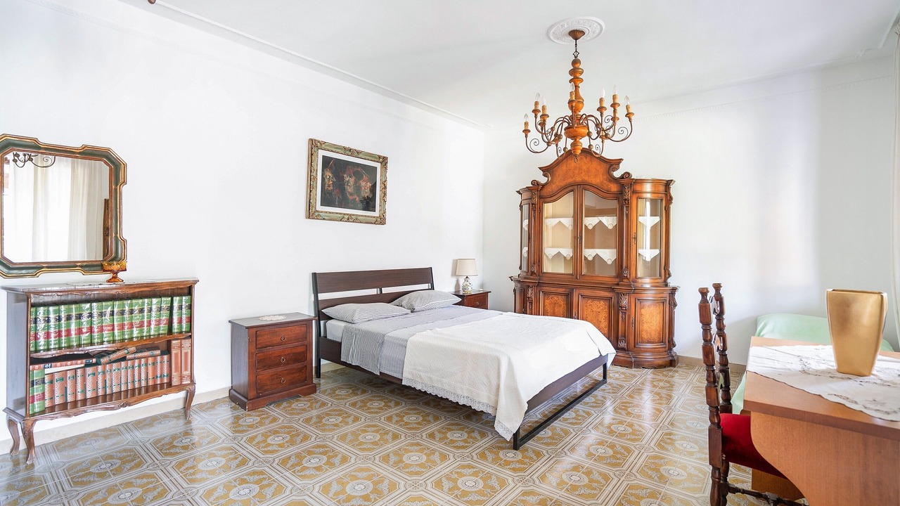 Photo of Bedroom in Luni