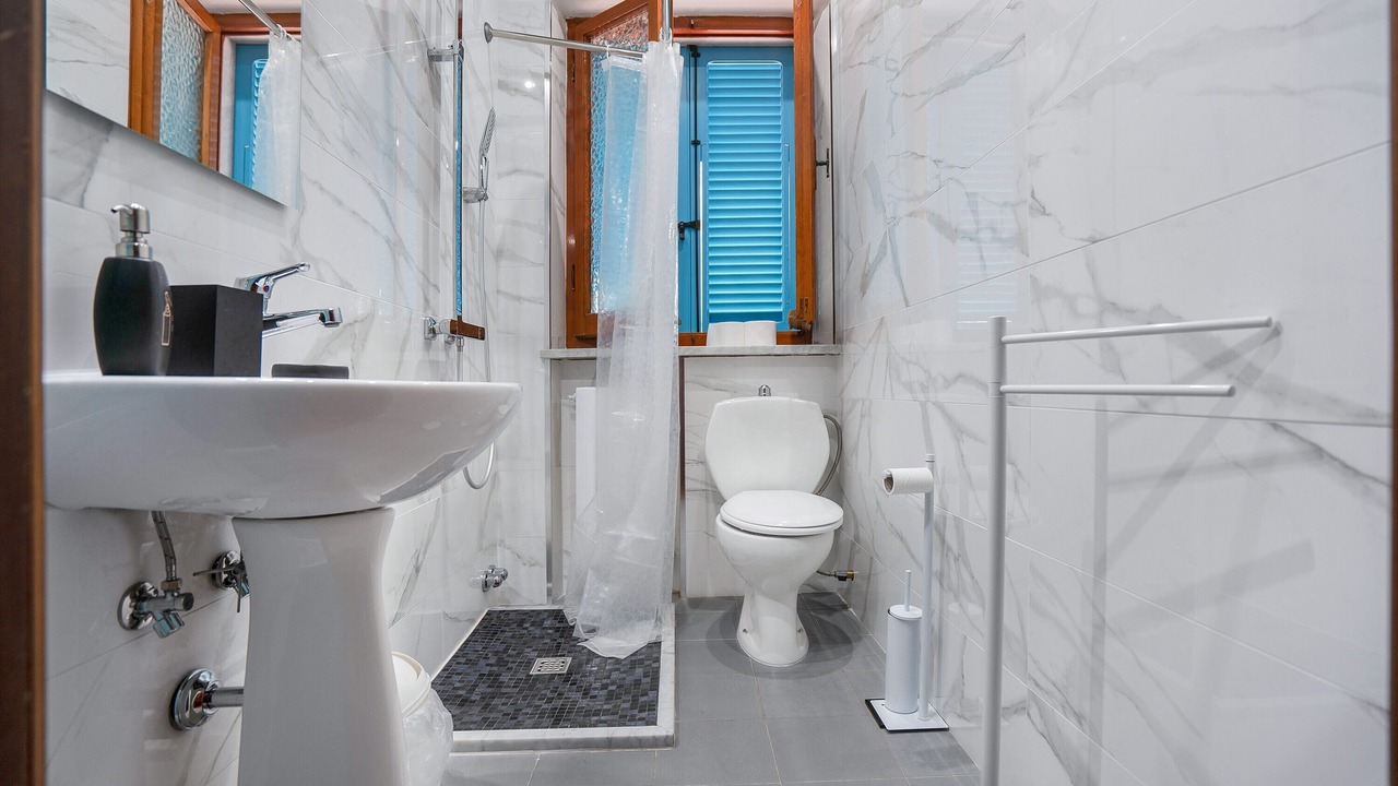 Photo of Bathroom in Luni