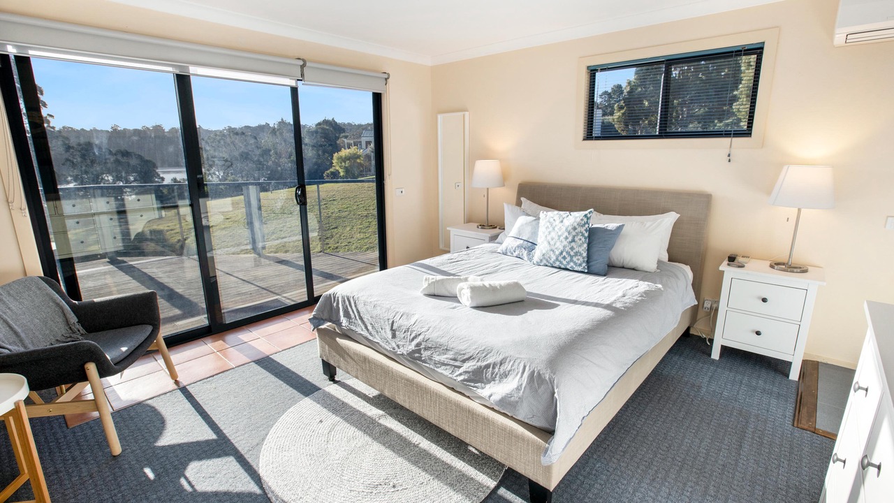Photo of Bedroom in Lakes Entrance