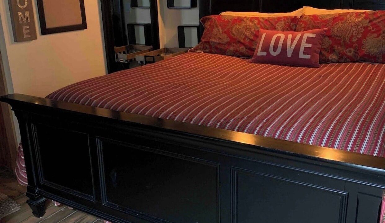 Photo of Bedroom in Bowling Green