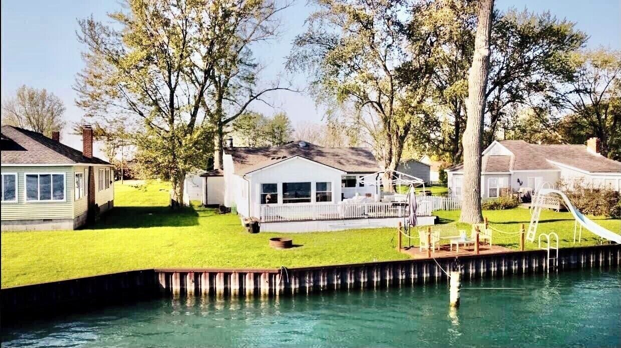 Photo of Others in Anchorville