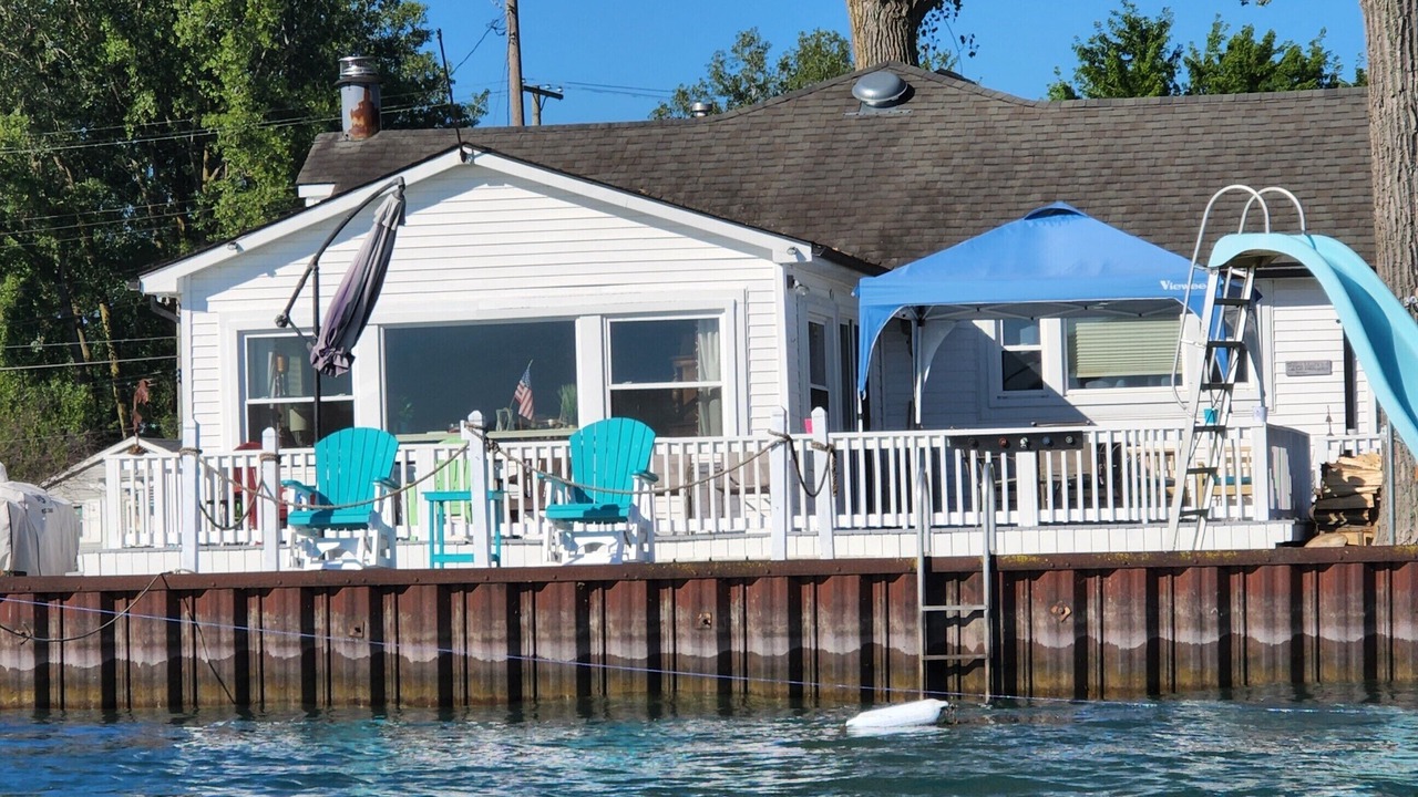 Photo of Others in Anchorville