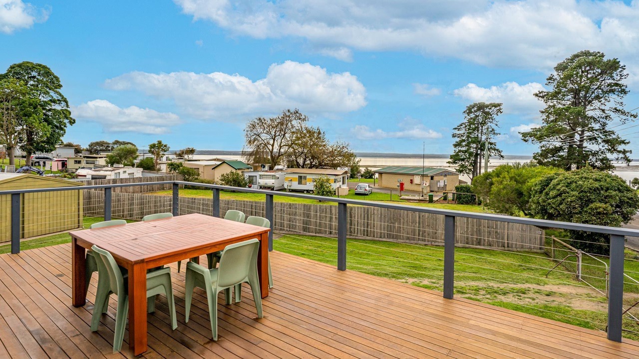 Photo of Outdoor in Corinella
