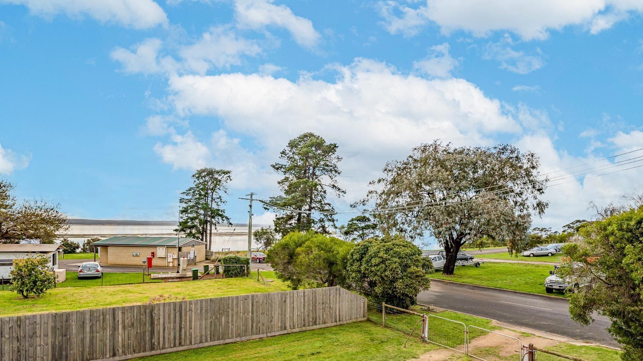 Photo of Outdoor in Corinella