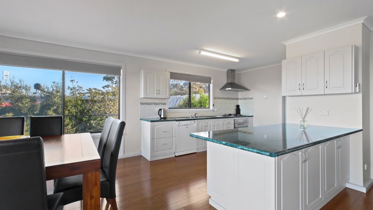 Photo of Kitchen in Lakes Entrance