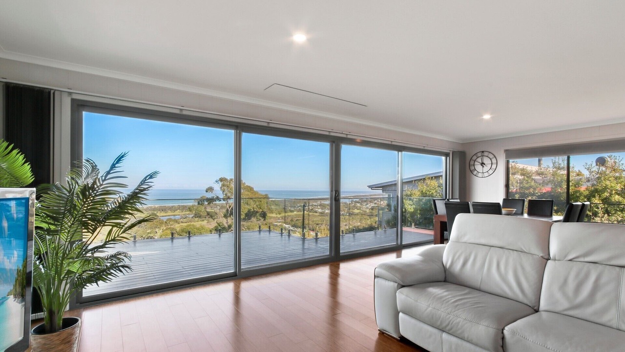 Photo of Livingroom in Lakes Entrance