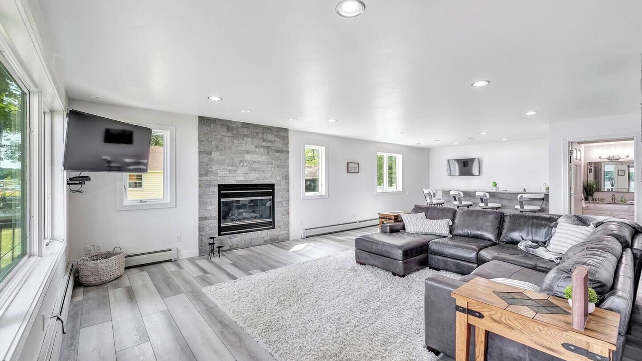 Photo of Livingroom in Brazeau