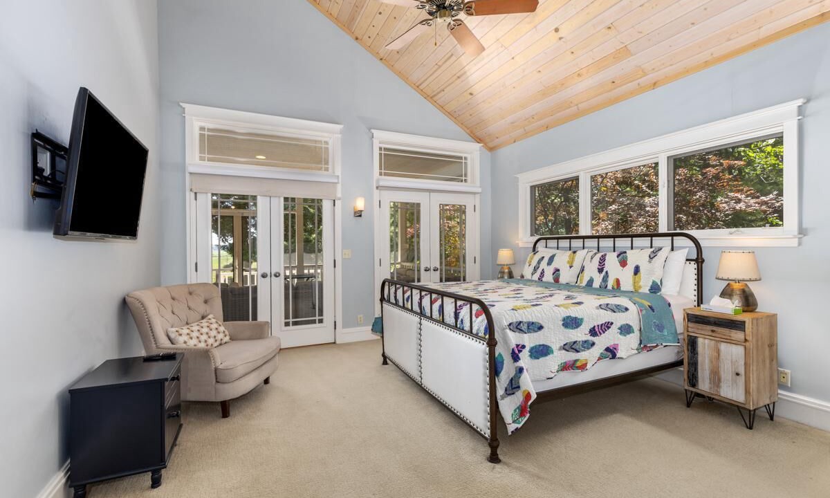 Photo of Bedroom in Saugatuck