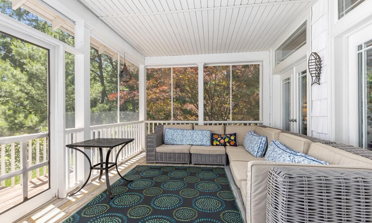 Photo of Livingroom in Saugatuck