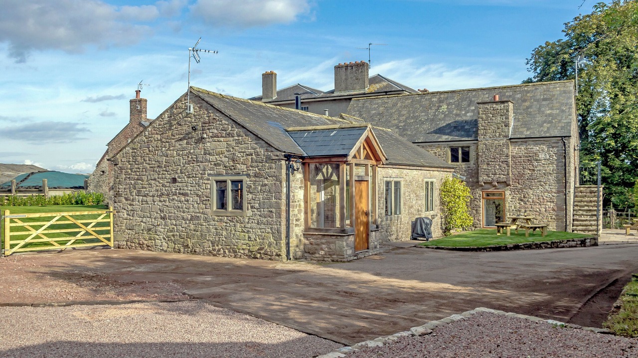 Photo of Others in Hewelsfield