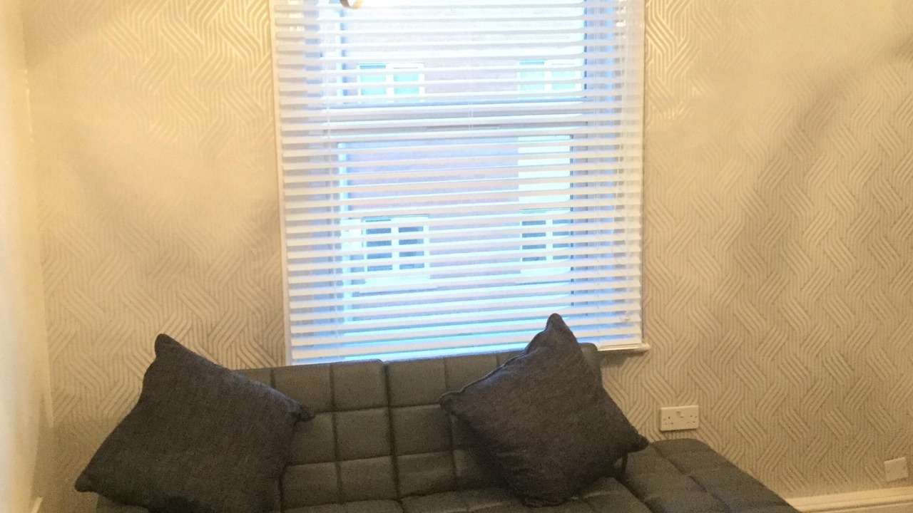 Photo of Livingroom in Smethwick