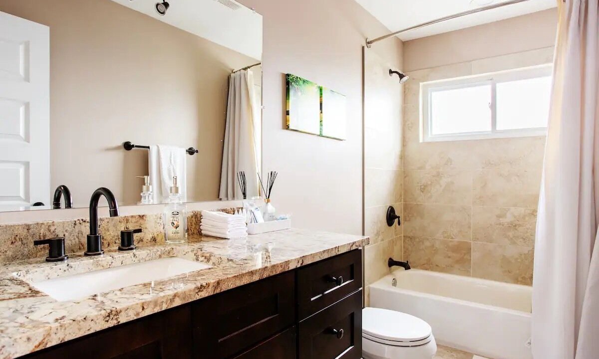 Photo of Bathroom in Oak Lawn