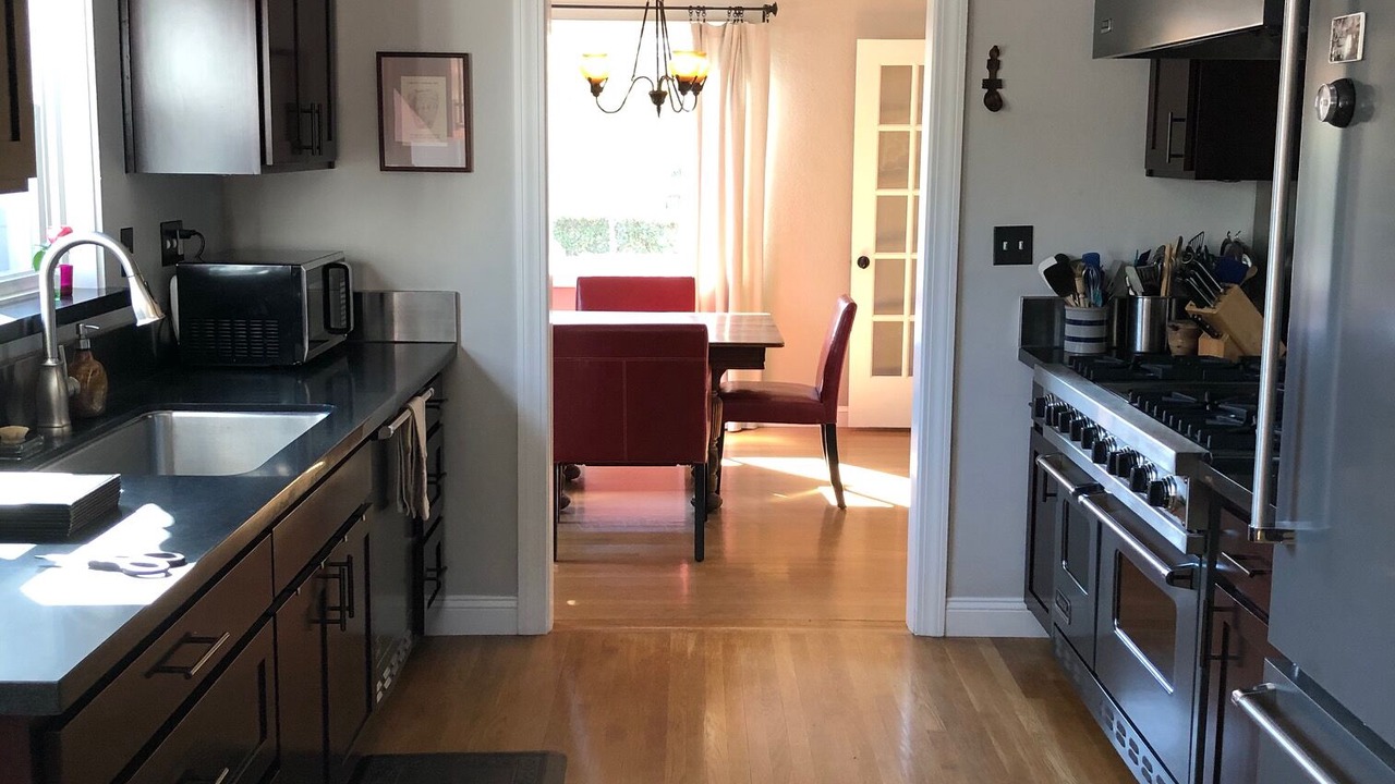 Photo of Bedroom in Junior College Neighborhood Association