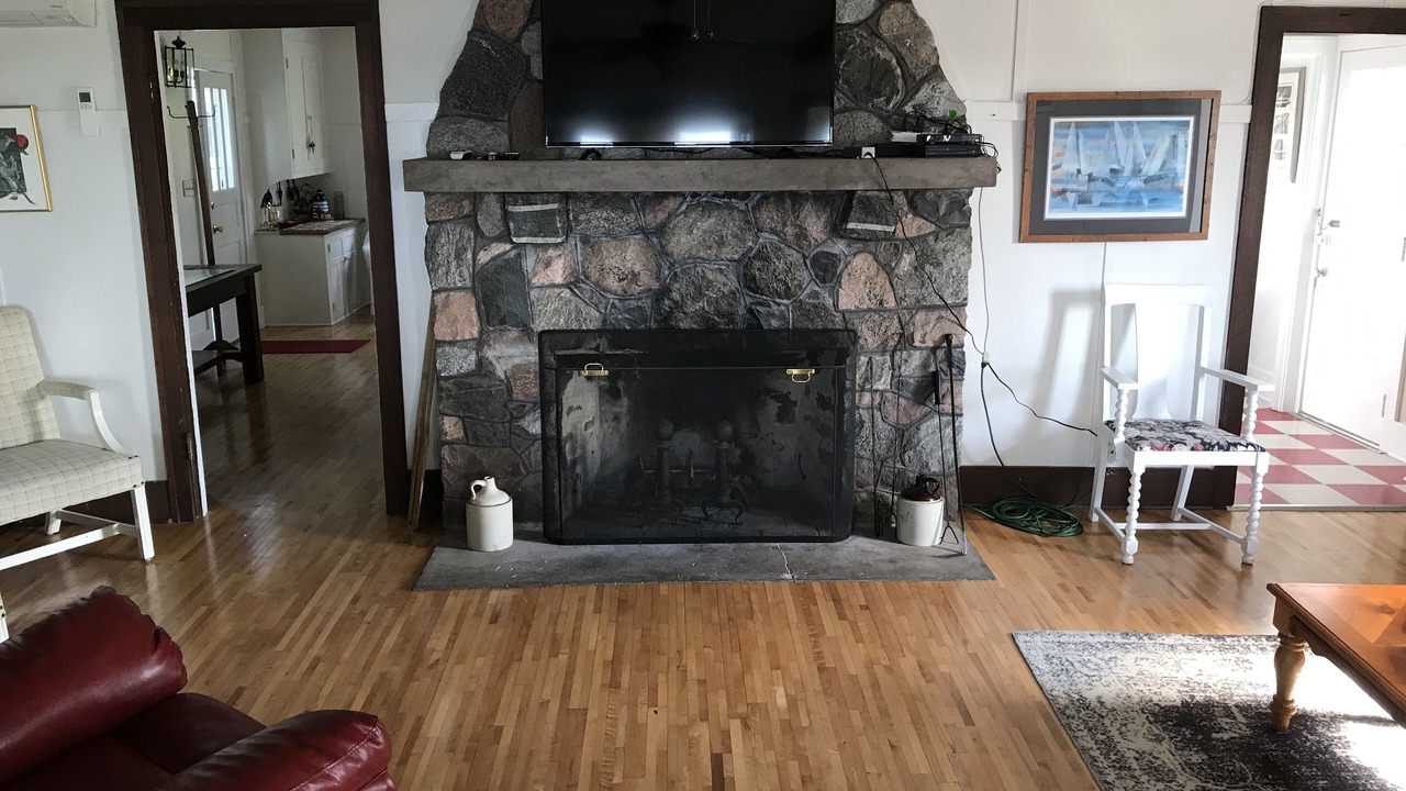 Photo of Livingroom in Egg Harbor