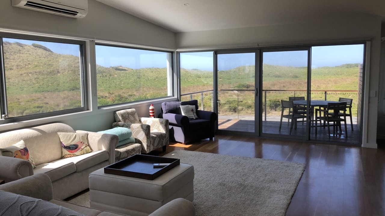 Photo of Livingroom in Surf Beach