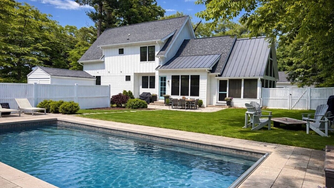 Photo of Outdoor in Grand Beach