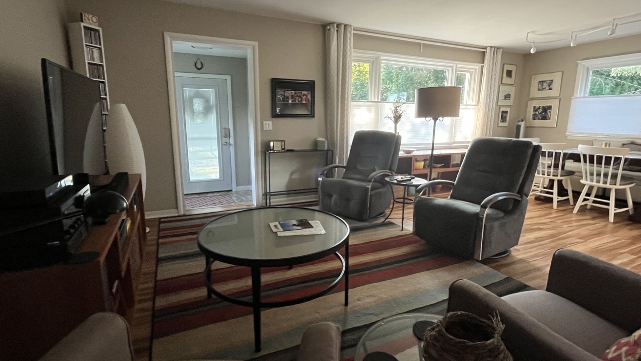 Photo of Livingroom in Lima Township