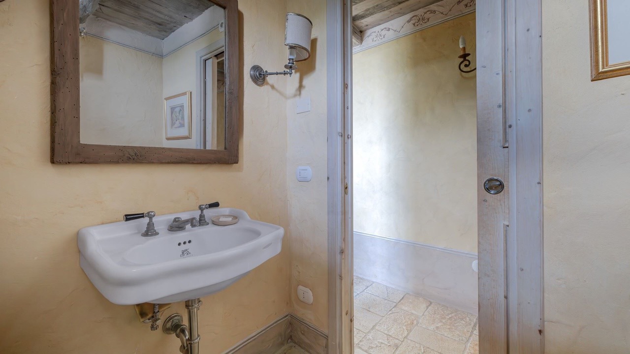 Photo of Bathroom in Radda in Chianti
