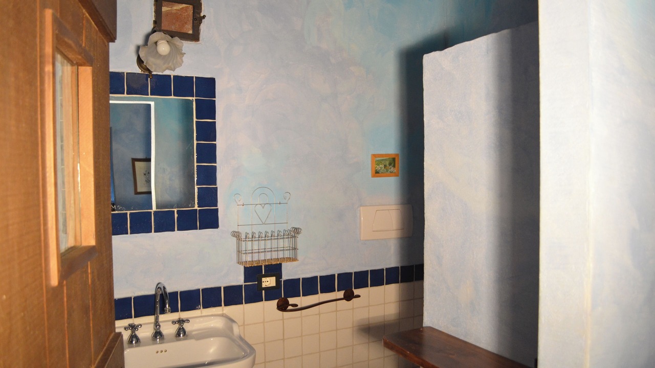 Photo of Bathroom in Monteleone d'Orvieto