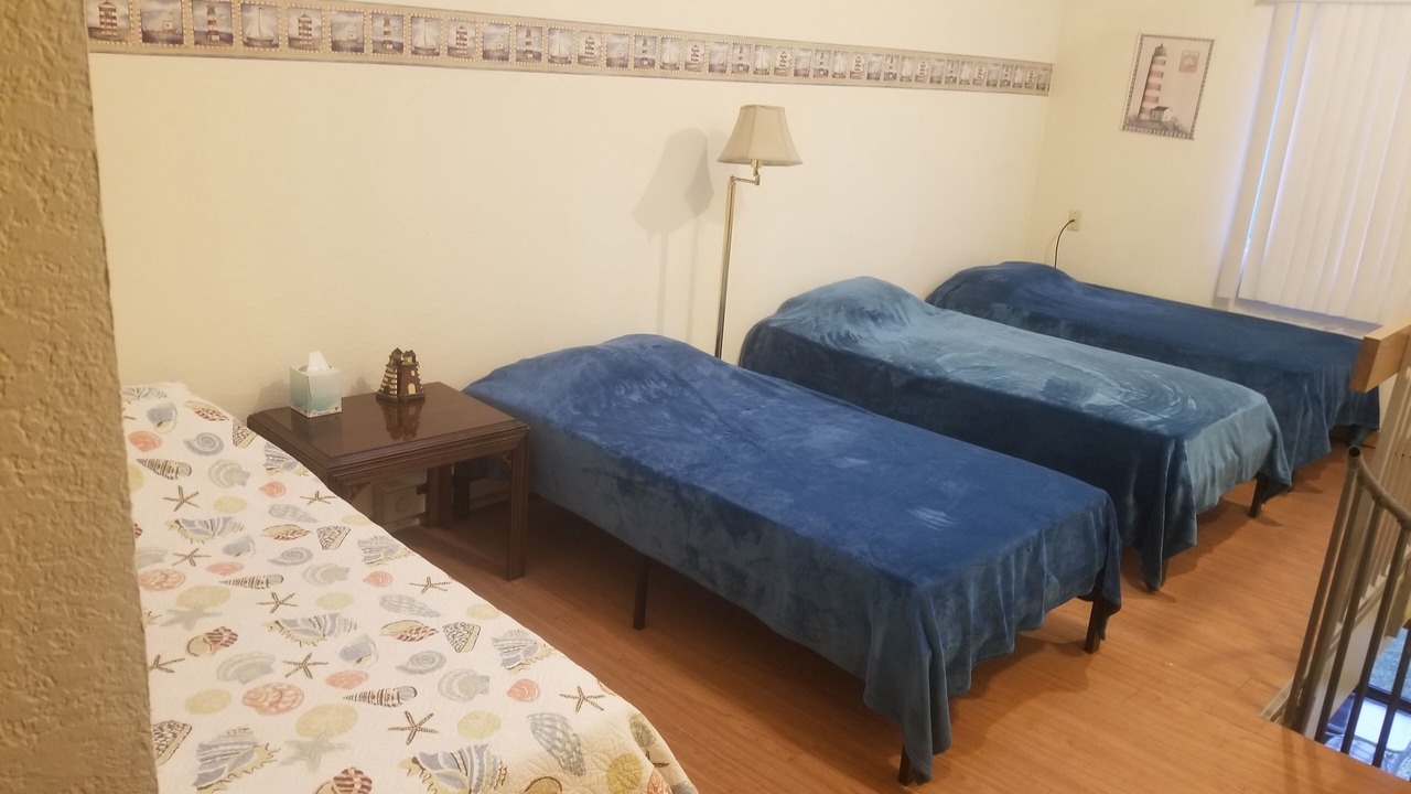 Photo of Bedroom in Oak Harbor