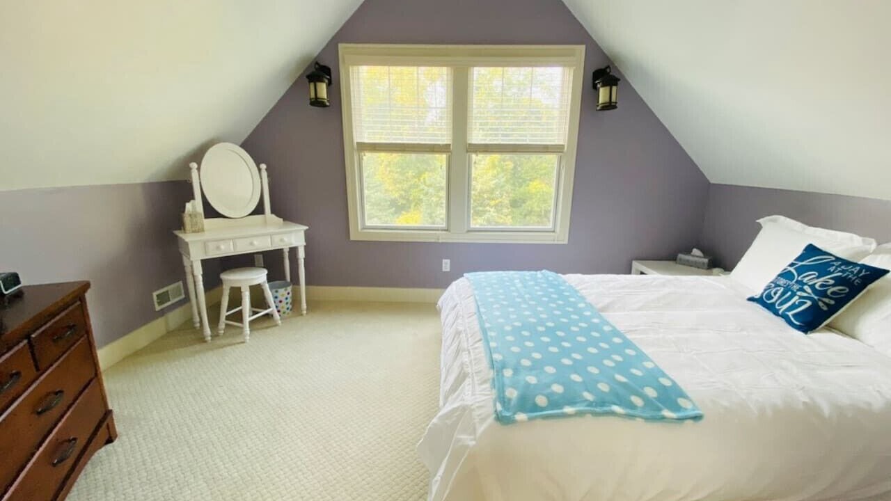 Photo of Bedroom in Grand Beach