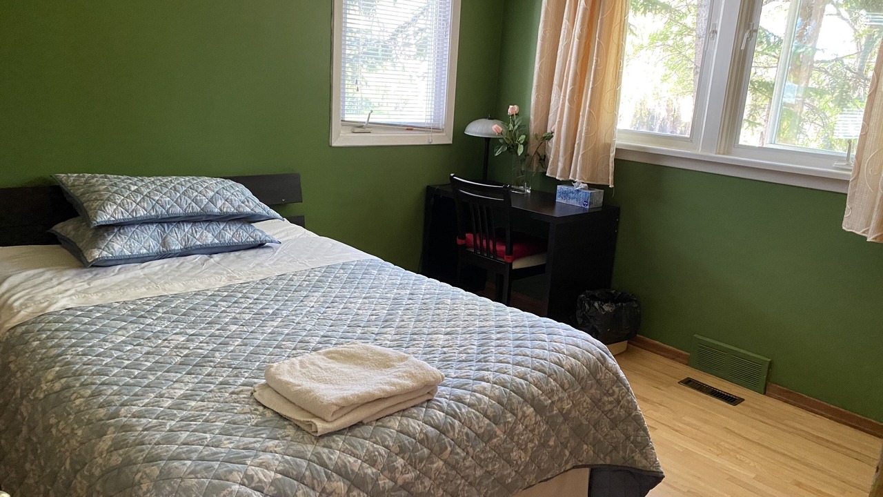 Photo of Bedroom in Banff Trail