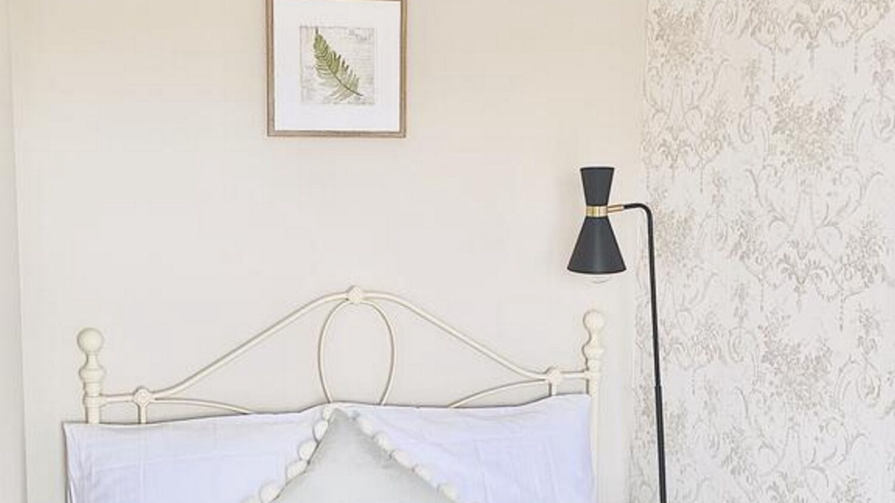 Photo of Bedroom in Oldbury