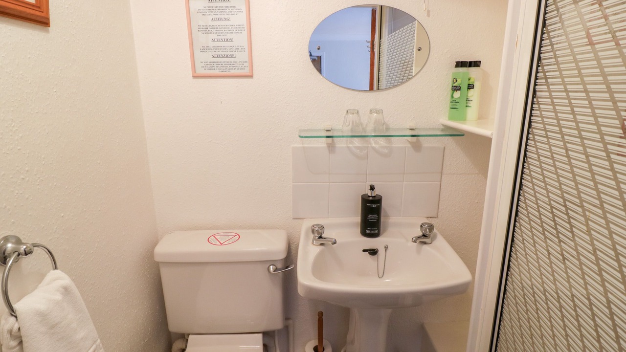 Photo of Bathroom in Blockley