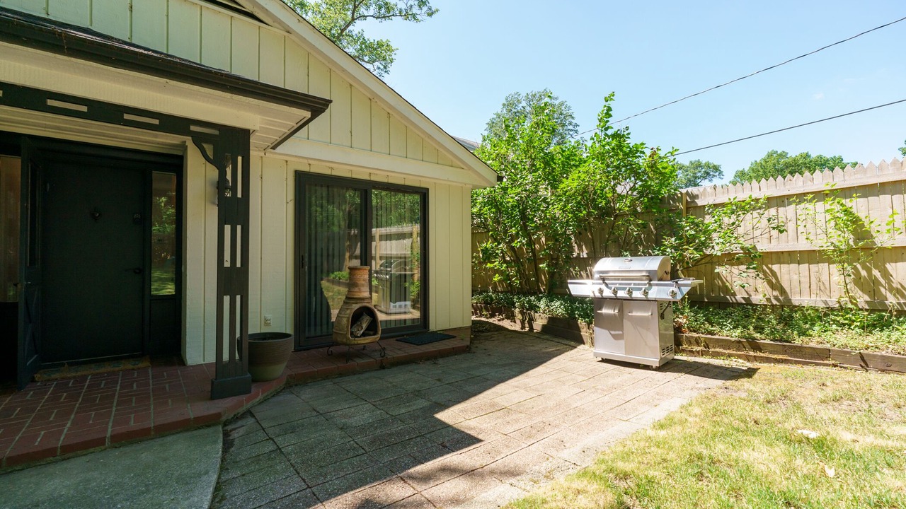 Photo of Patio Balcony in South Gull Lake