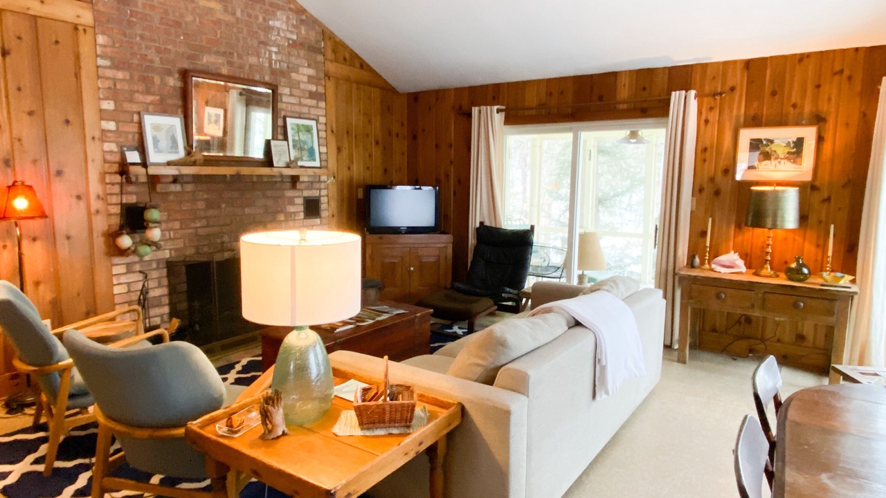 Photo of Bedroom in Onekama