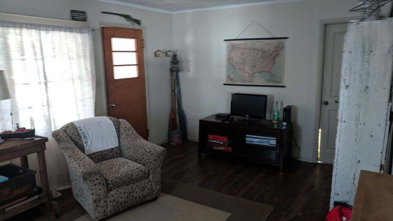 Photo of Livingroom in Oak Harbor