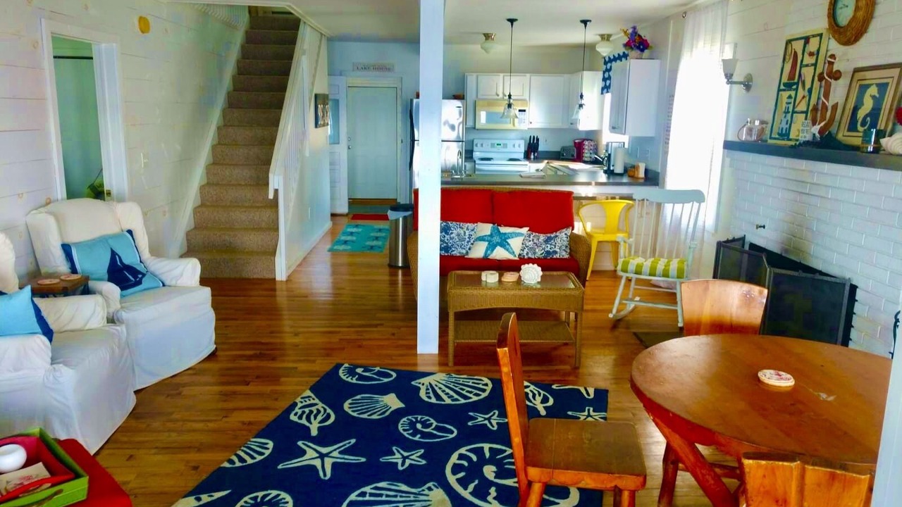 Photo of Livingroom in Prudenville