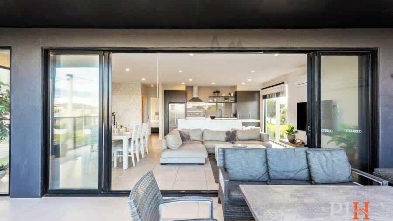 Photo of Livingroom in Sunderland Bay