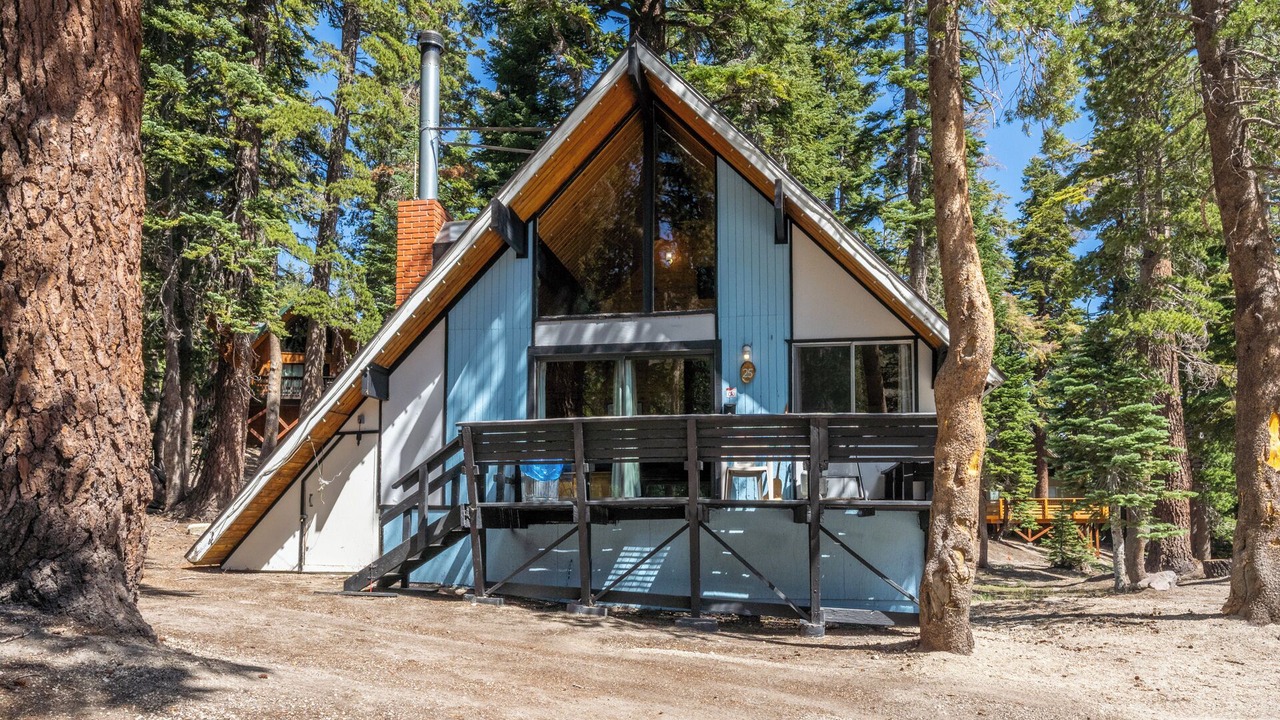 Photo of Outdoor in Mammoth Lakes