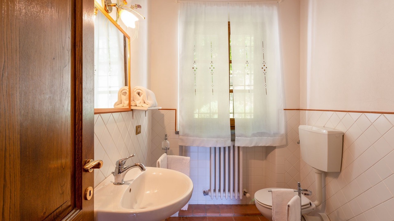 Photo of Bathroom in Gugliano