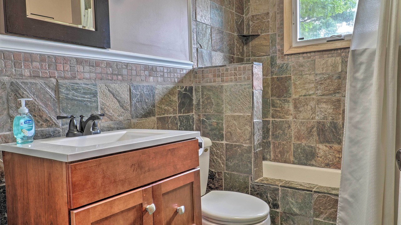 Photo of Bathroom in Mayfield