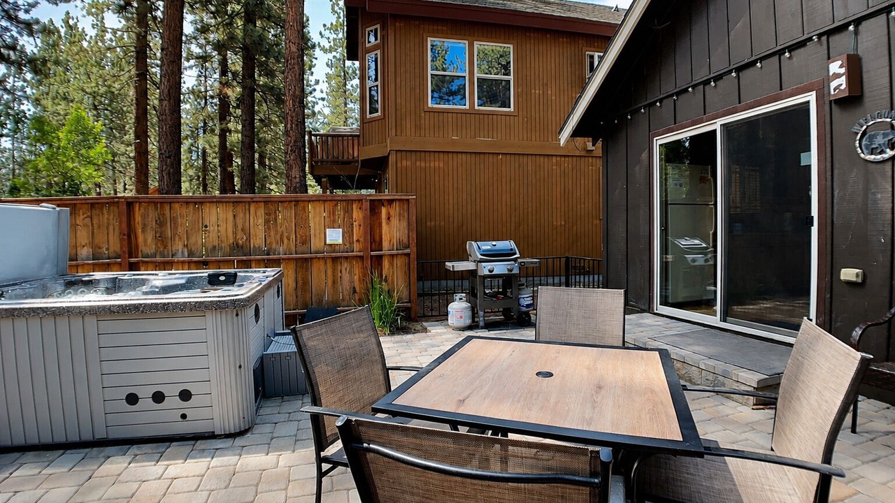 Photo of Outdoor in Bijou Pines